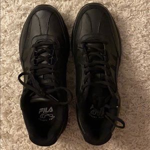 Women’s Fila Gym Shoes Size 9.5